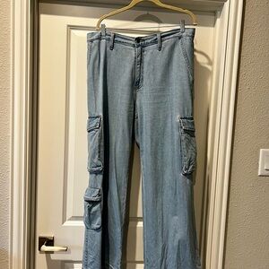 Universal Thread Light Blue Cargo Jeans